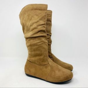New Forever Link Selena-23 Faux Suede Boots Size 6